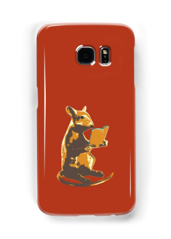 Phone case featuring a mouse reading a book